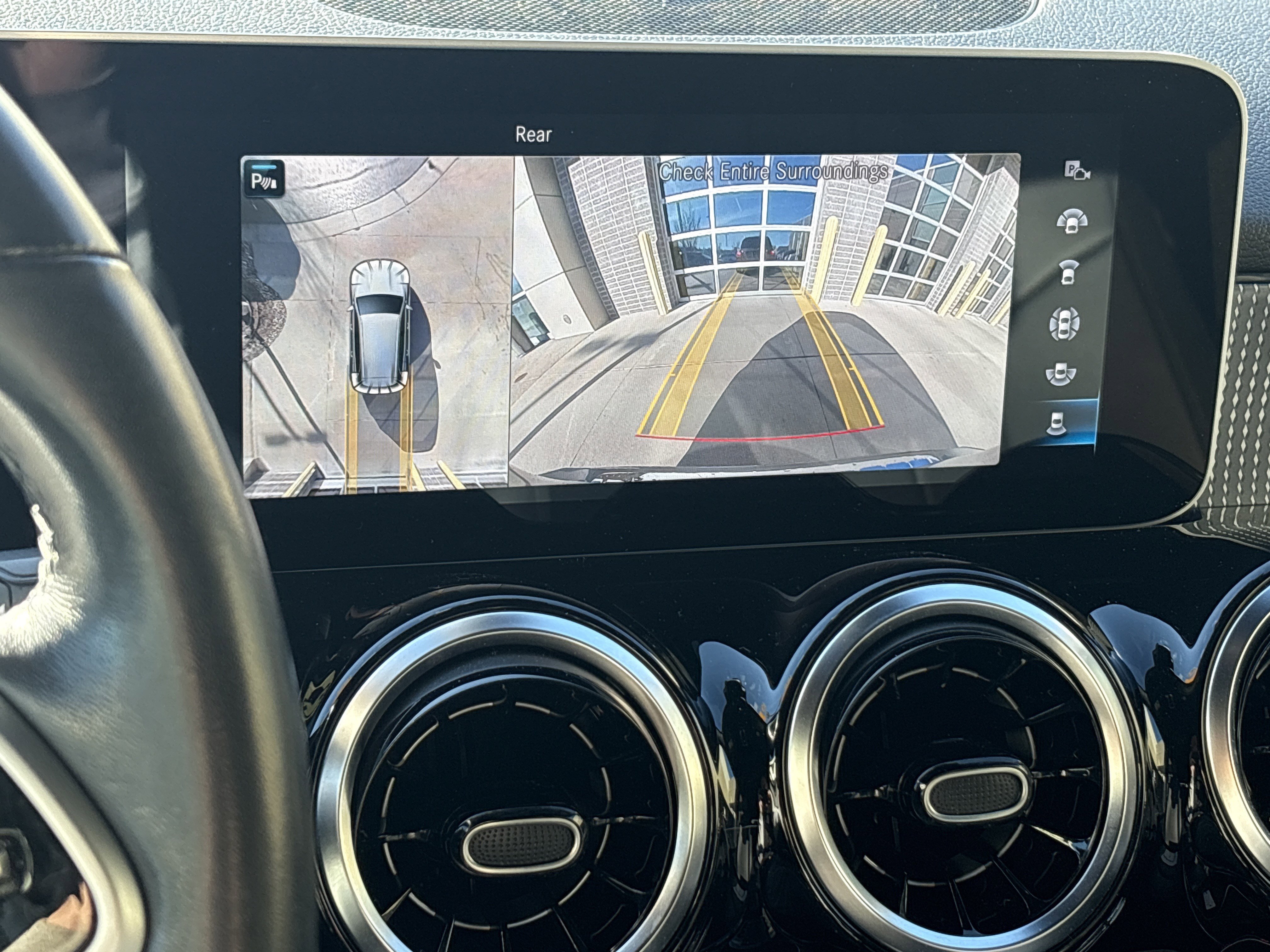 Used 2020 Mercedes-Benz GLB 250 4MATIC image 24