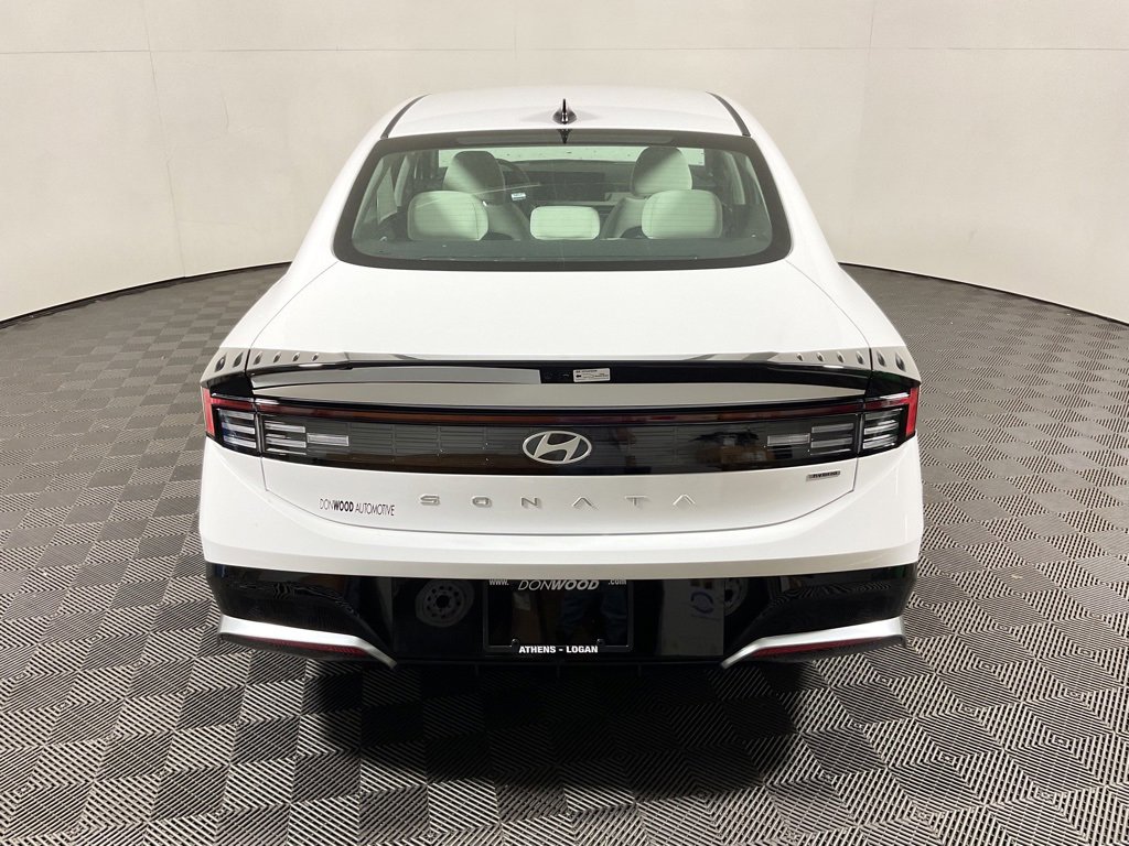 New 2025 Hyundai Sonata SEL image 11