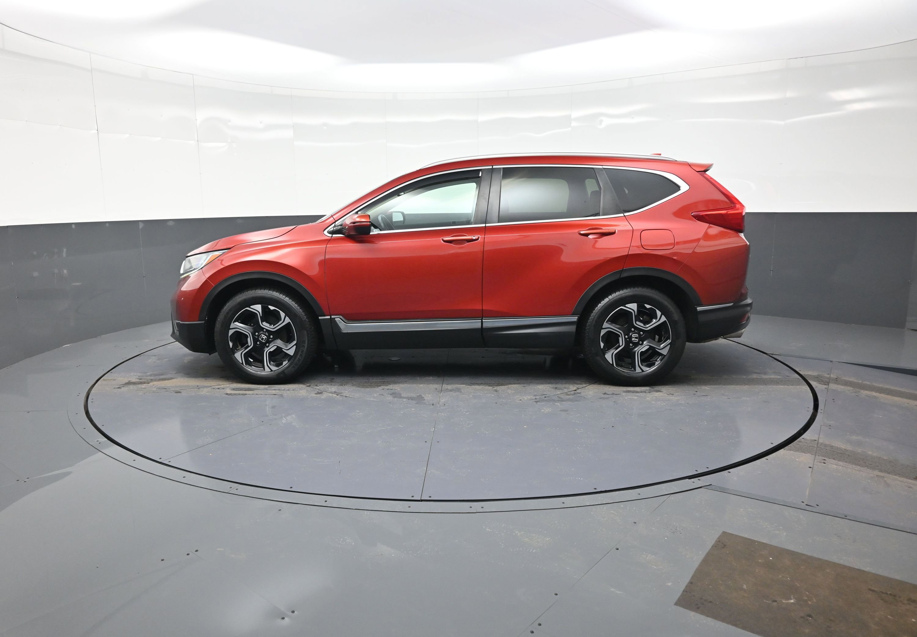 Used 2017 Honda CR-V Touring image 6