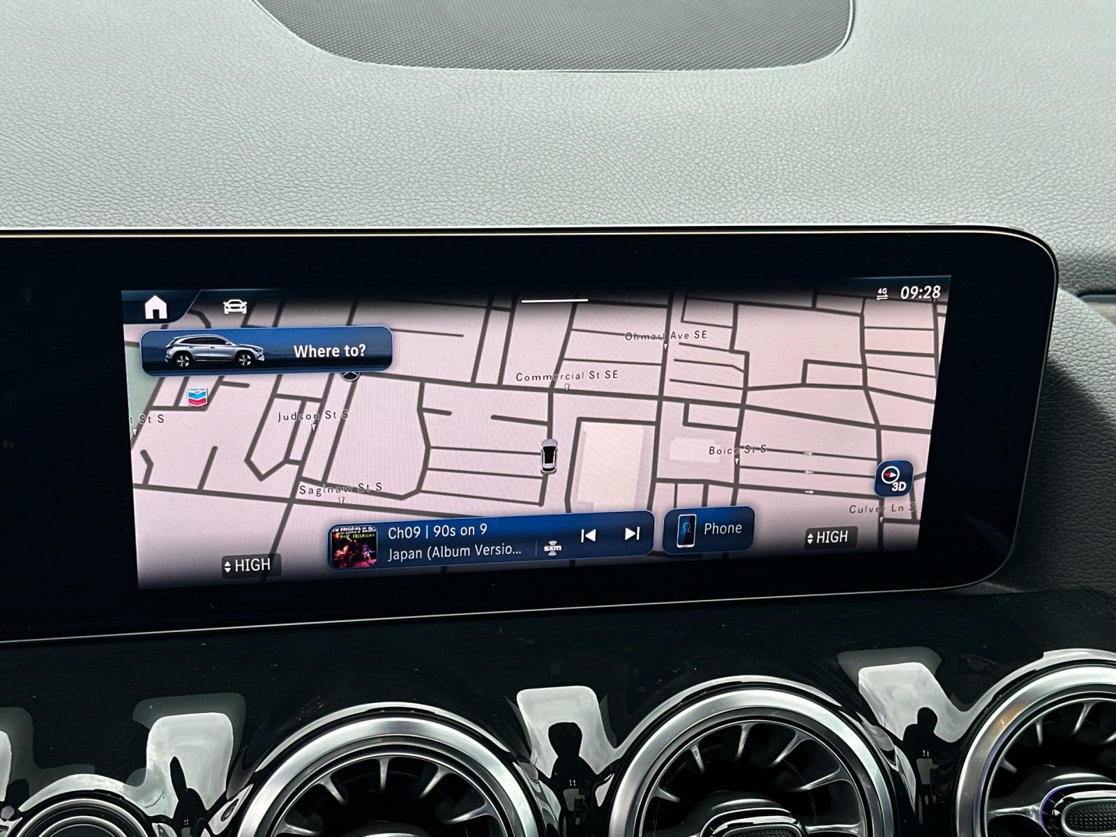 Used 2025 Mercedes-Benz GLA 250 4MATIC image 19