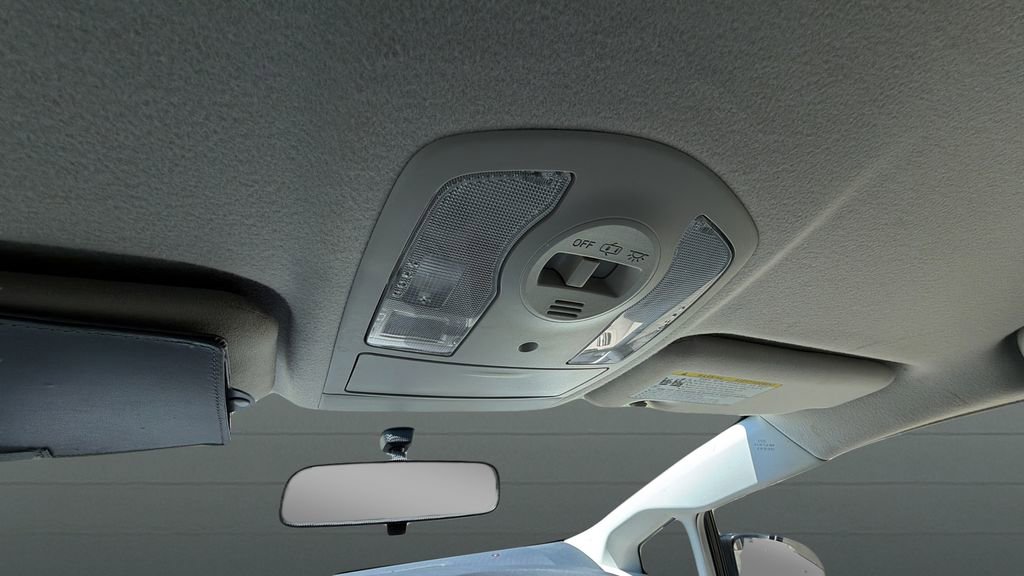 Used 2012 Toyota Prius Two FWD image 18
