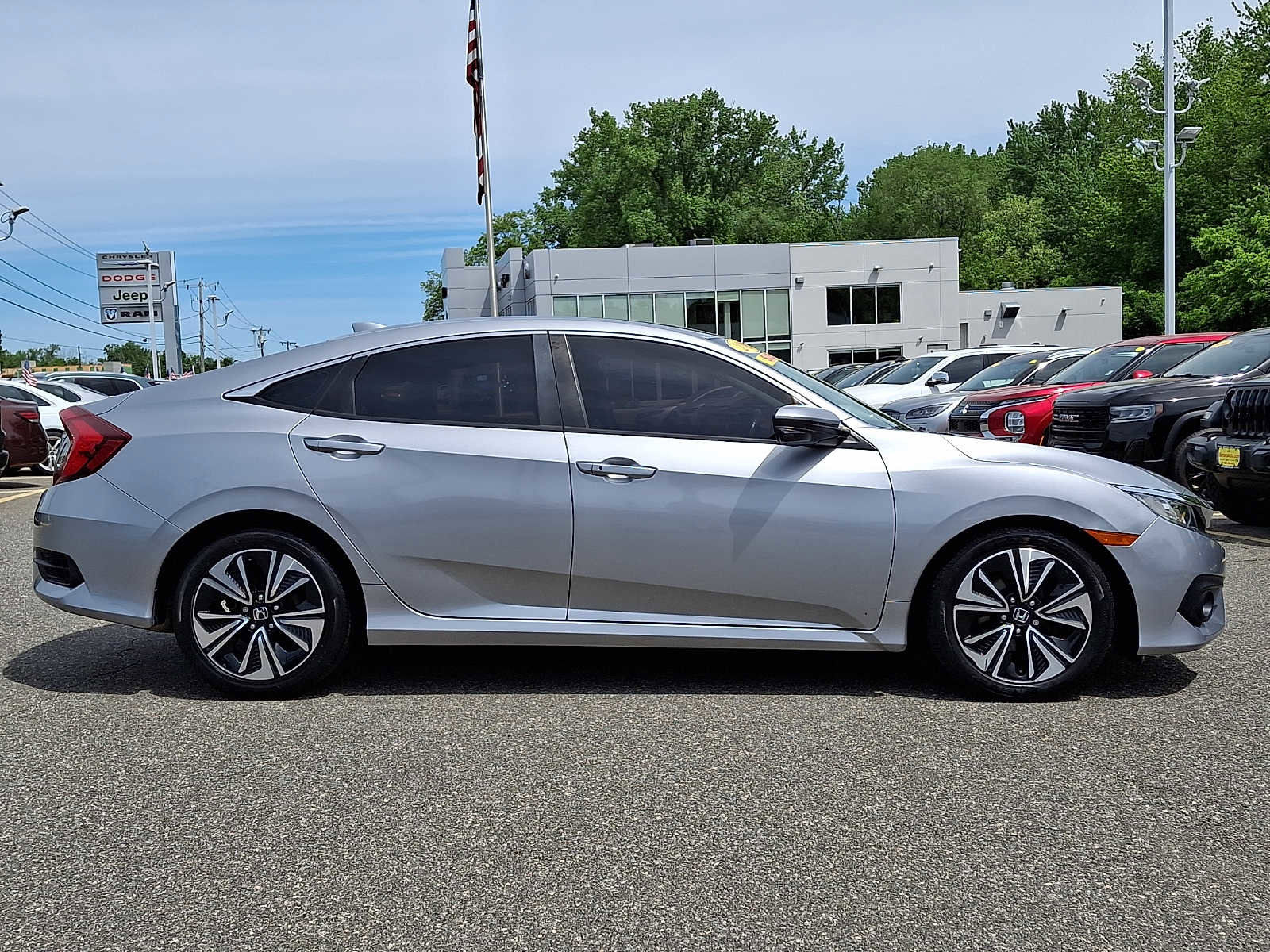 Used 2018 Honda Civic EX-T image 7