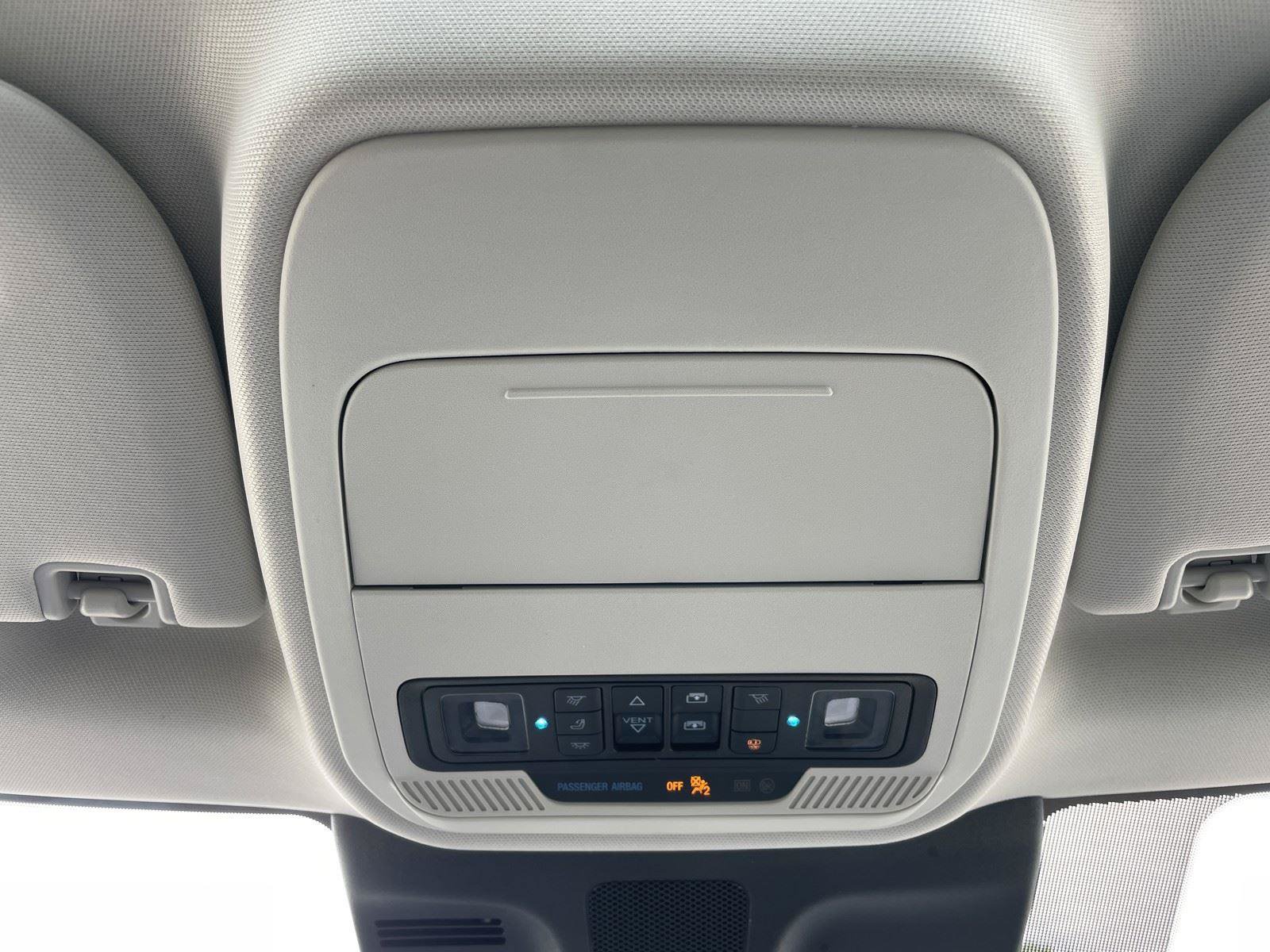 Used 2025 Ford Expedition Active AWD/4WD image 32
