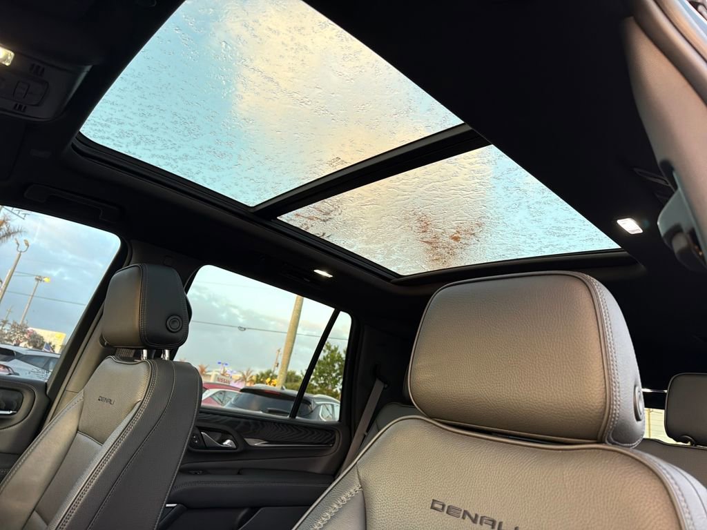 Used 2022 GMC Yukon Denali image 16
