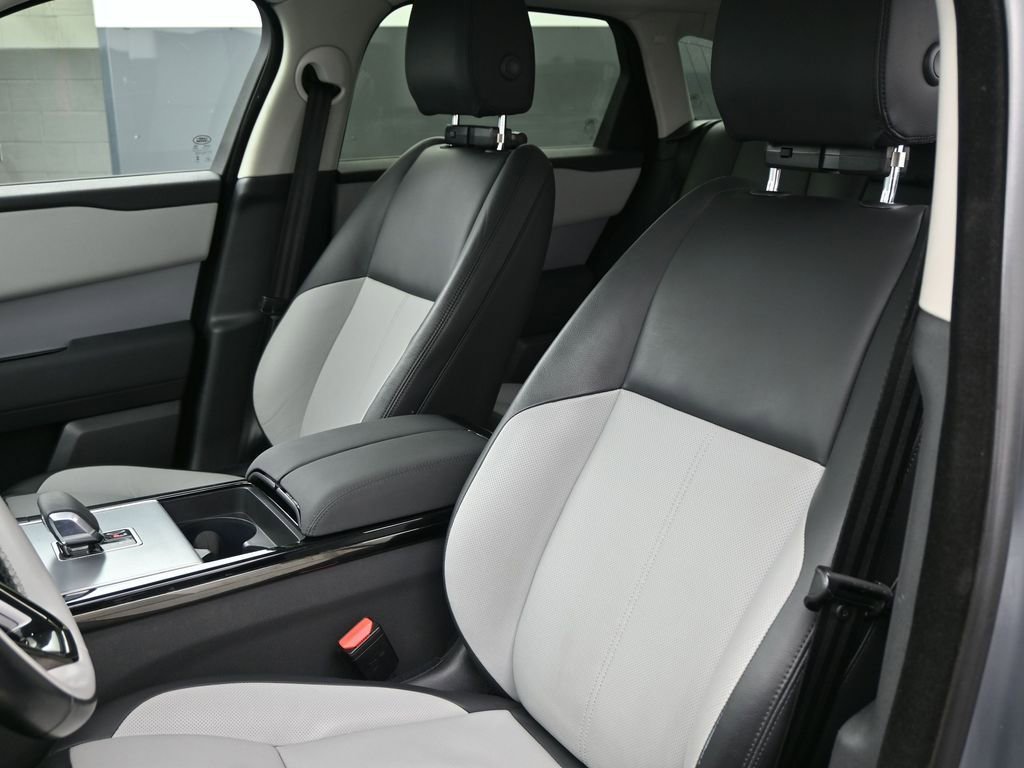 Used 2024 Land Rover Range Rover Velar S image 13