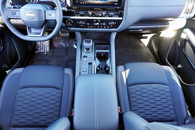 New 2026 Nissan Pathfinder SV w/ Cargo Package FWD image 31