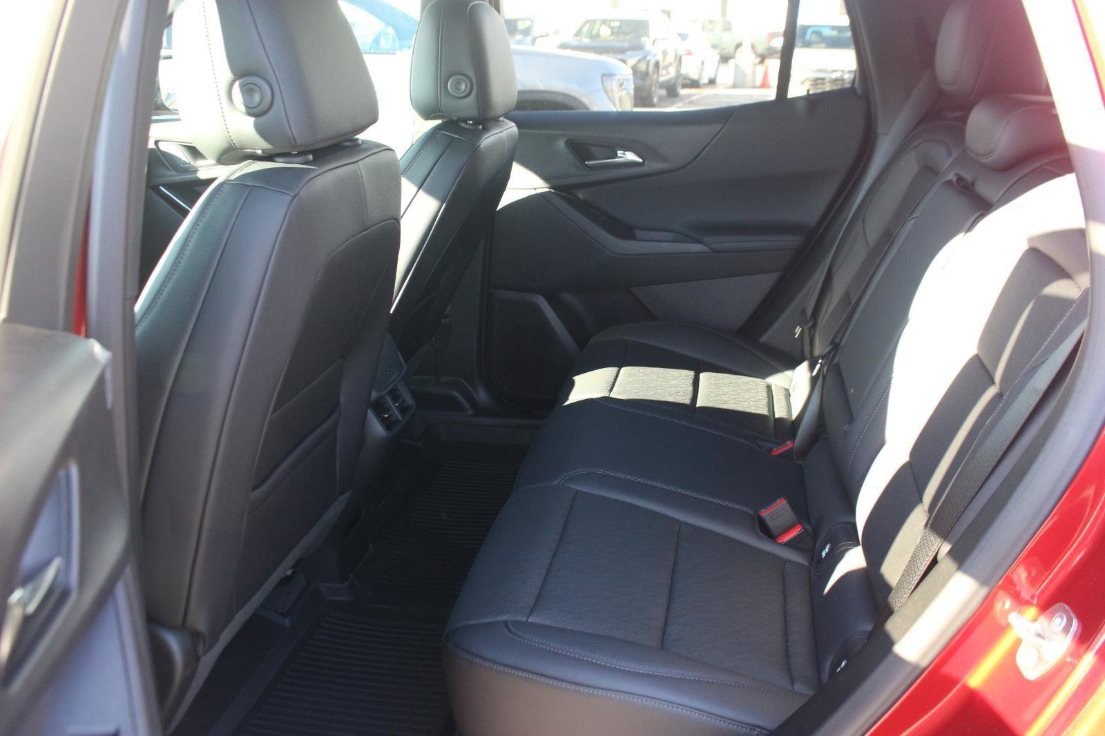 New 2026 Chevrolet Equinox LT w/ Convenience Package II image 10