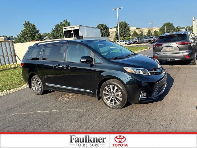 Certified 2018 Toyota Sienna Limited Premium AWD/4WD image 3