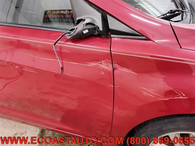 Used 2014 Hyundai Elantra SE w/ Option Group 02 FWD image 17