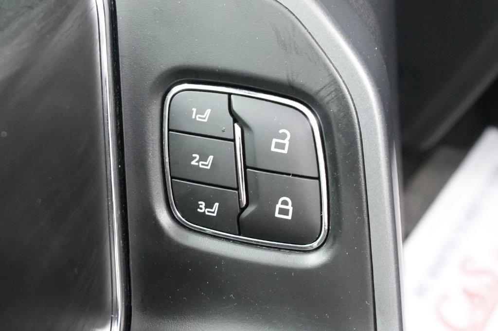 Used 2024 Ford F150 Lariat AWD/4WD image 16