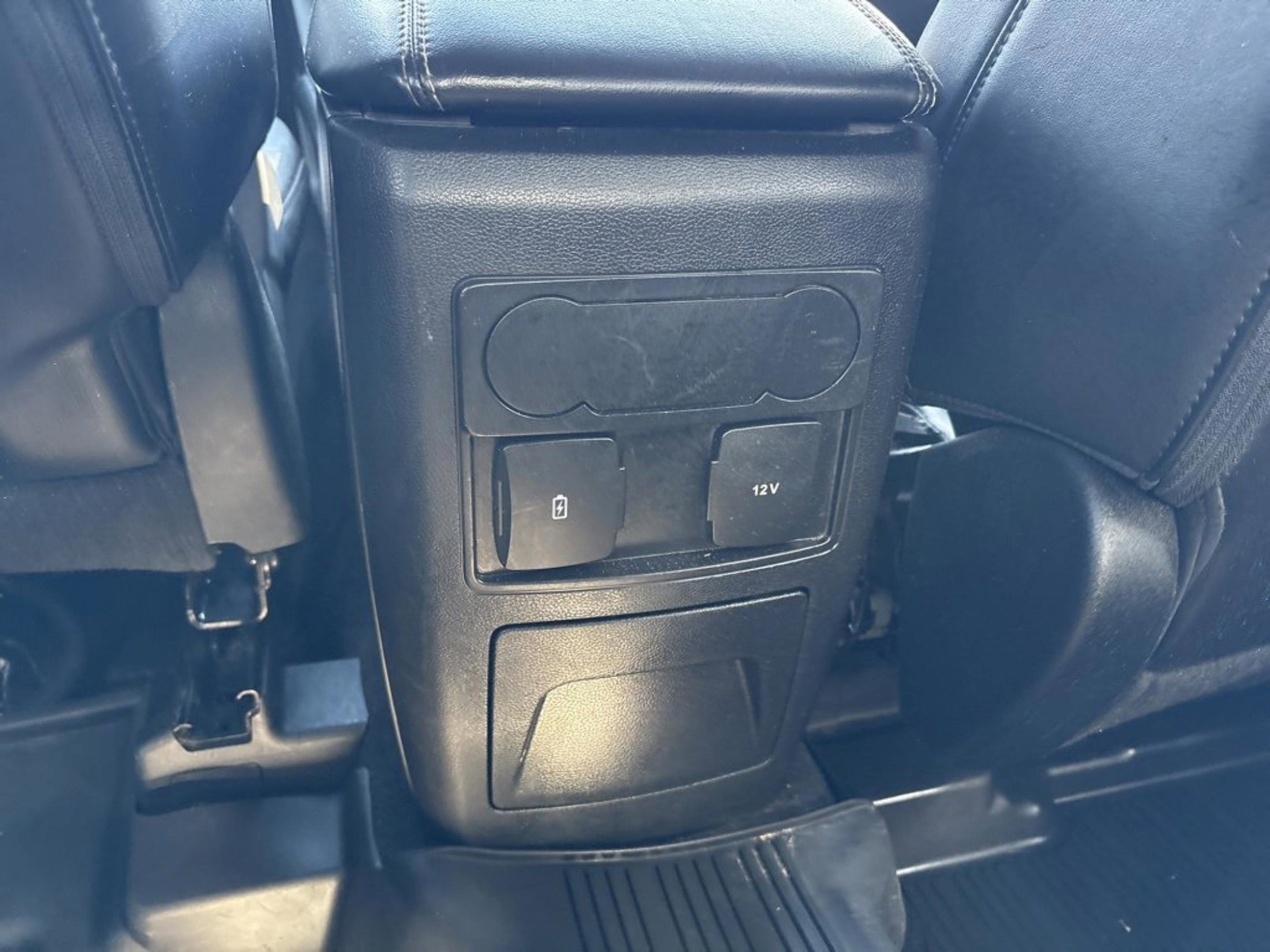 Used 2023 Ford Explorer XLT w/ Equipment Group 202A image 12