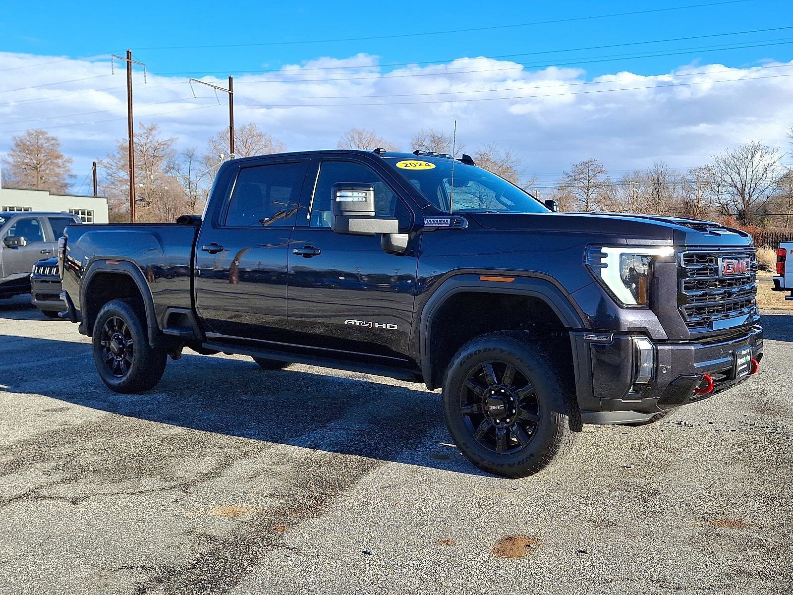 Used 2024 GMC Sierra 3500 AT4 w/ AT4 Premium Plus Package image 2