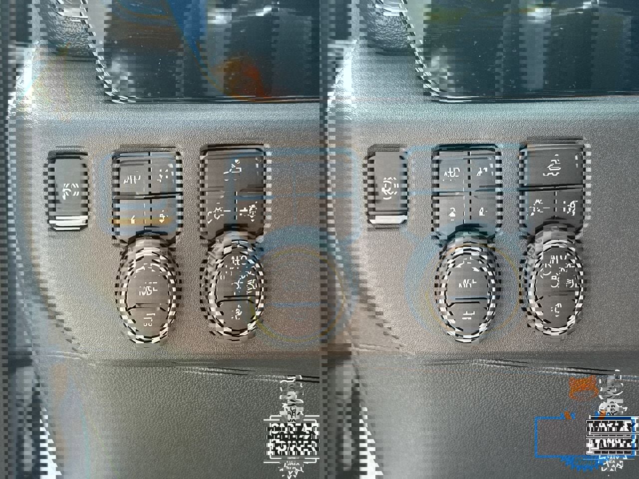 Used 2025 Chevrolet Silverado 1500 LT Trail Boss w/ Convenience Package II image 31