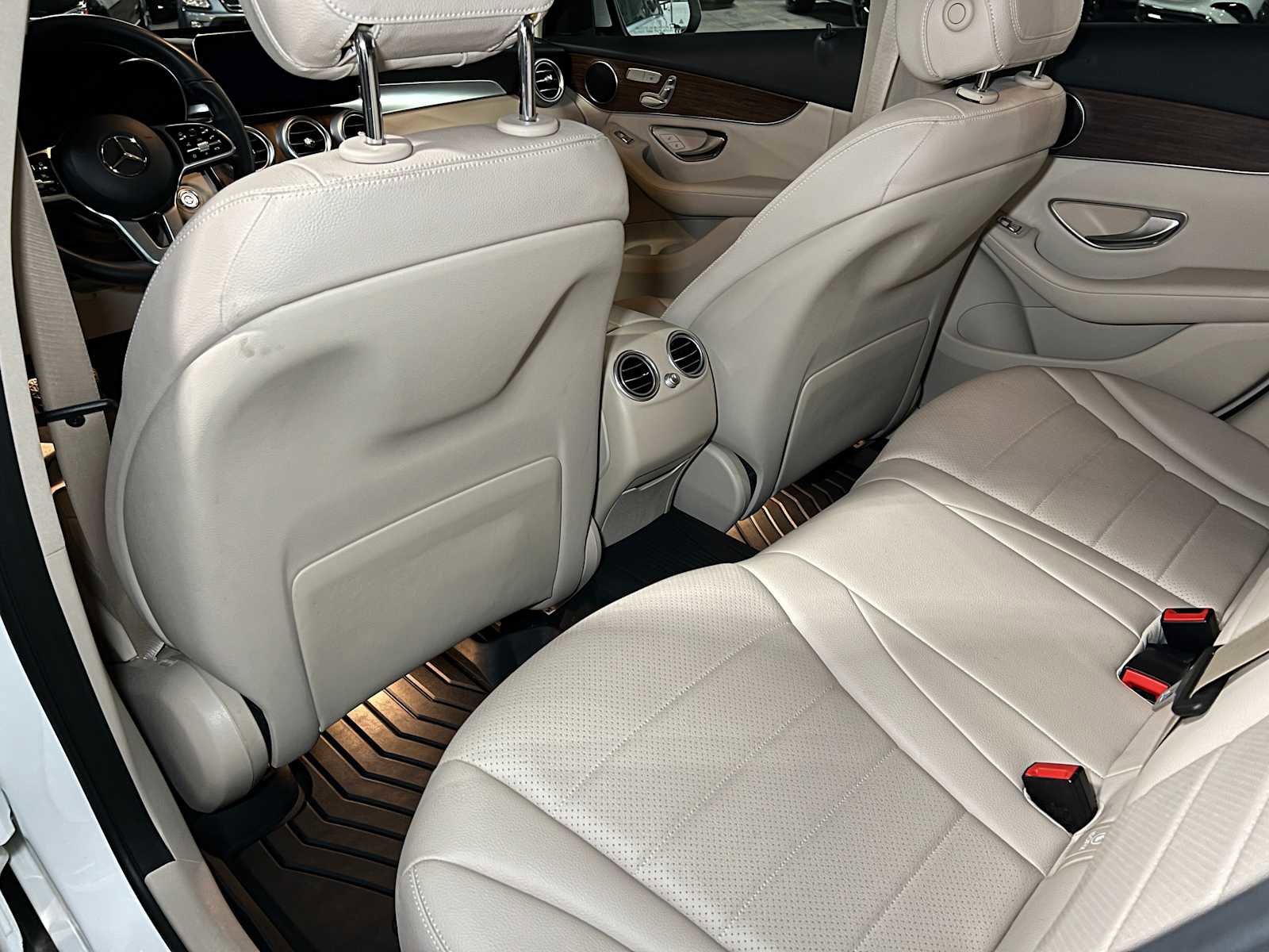 Used 2022 Mercedes-Benz GLC 300 4MATIC image 19