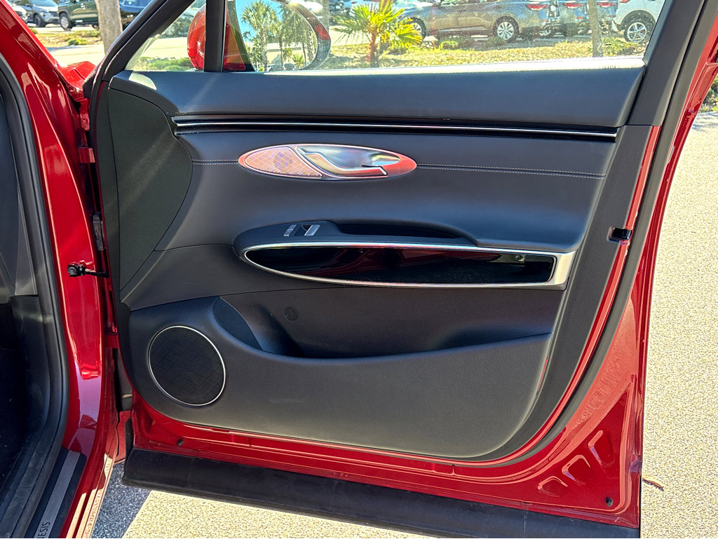 Used 2025 Genesis GV70 2.5T image 15