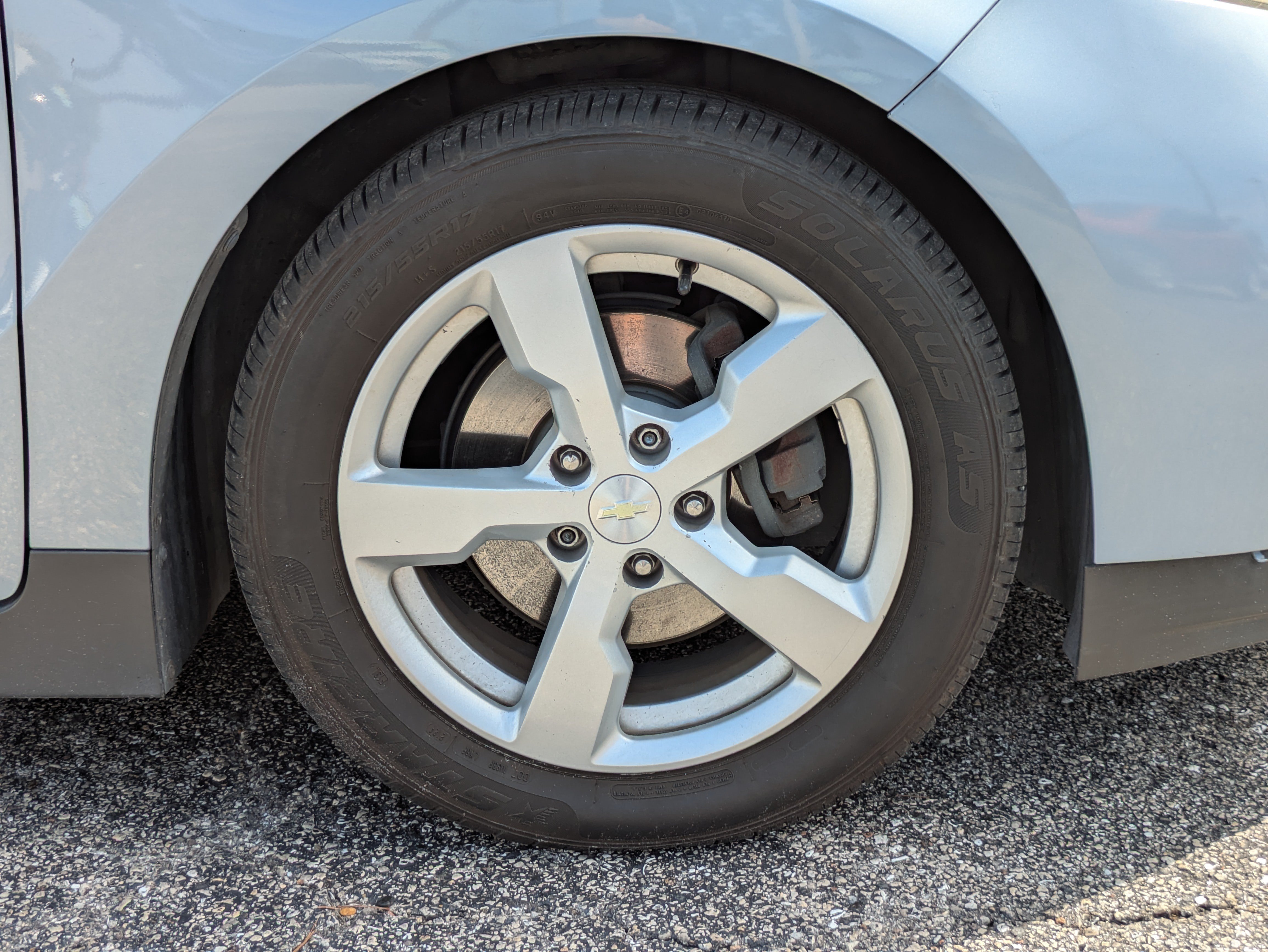 Used 2014 Chevrolet Volt FWD image 11