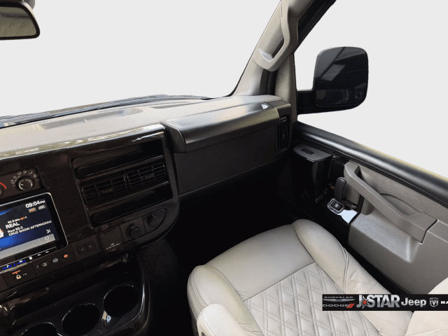 Used 2024 GMC Savana 2500 Extended w/ Driver Convenience Package RWD image 18