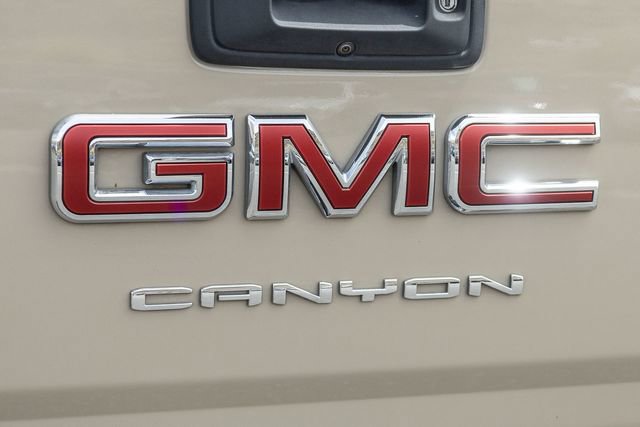 Used 2021 GMC Canyon AT4 w/ Driver Alert Package AWD/4WD image 6