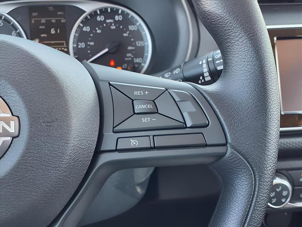New 2025 Nissan Kicks Play S image 19