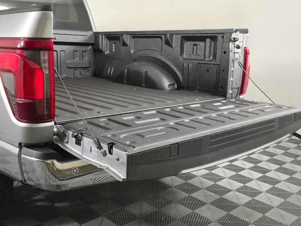 Used 2024 Ford F150 XLT w/ Tow/Haul Package image 14