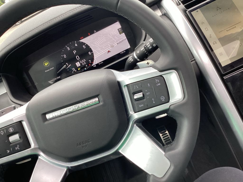 Used 2024 Land Rover Discovery Dynamic SE image 22