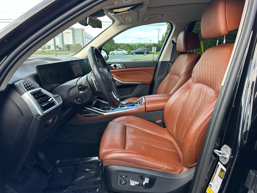 Used 2023 BMW X7 xDrive40i w/ Premium Package AWD/4WD image 12