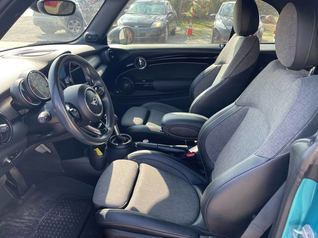 Used 2018 MINI Cooper S image 14