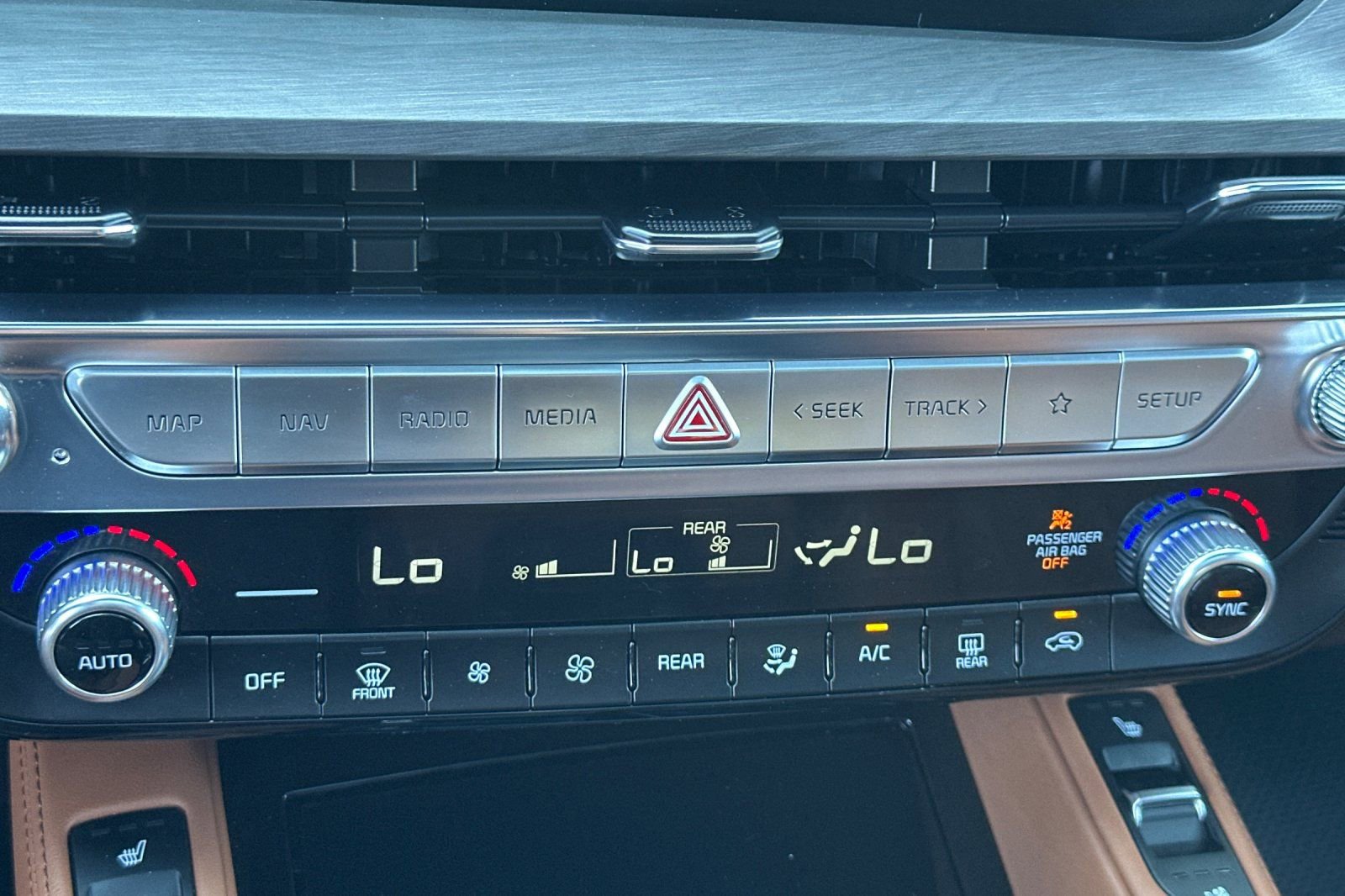 Certified 2023 Kia Telluride SX Prestige X-Line image 24