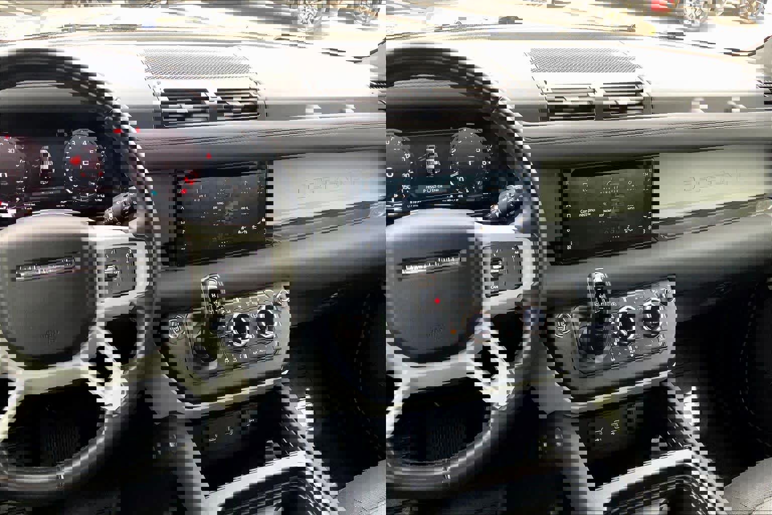 Used 2023 Land Rover Defender 110 X-Dynamic SE image 6