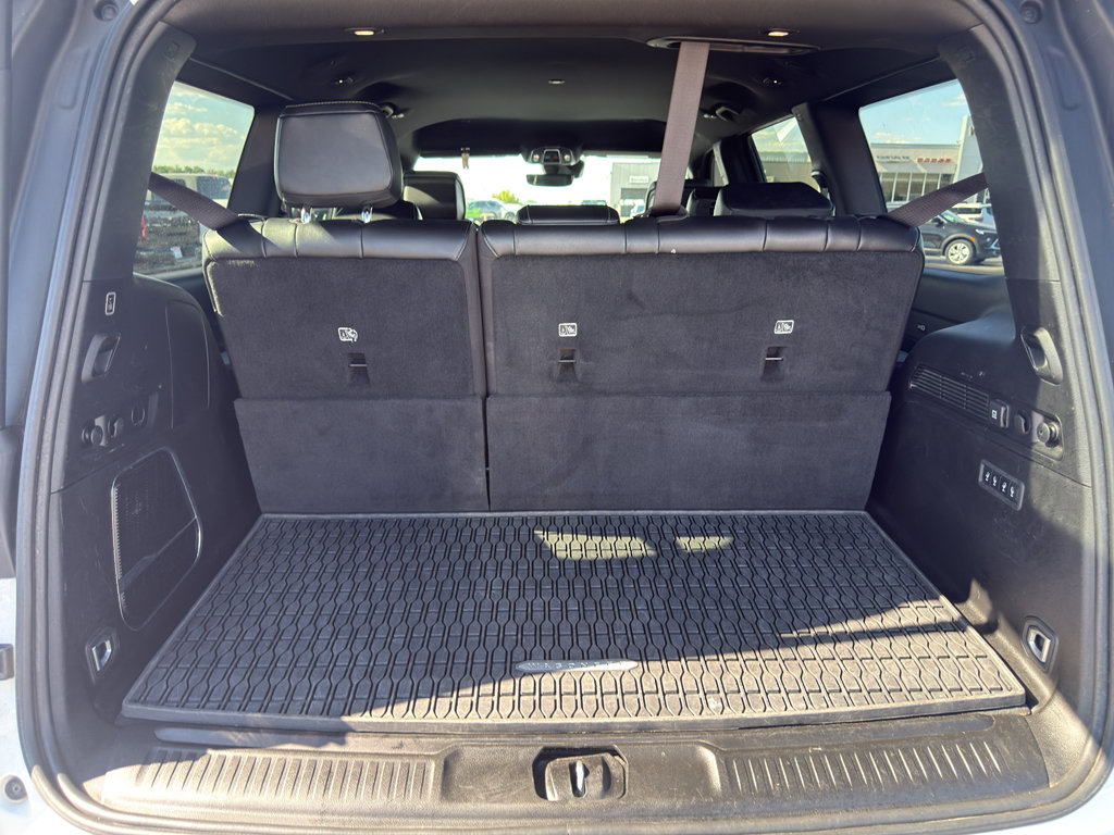 Certified 2024 Jeep Wagoneer Series III AWD/4WD image 12