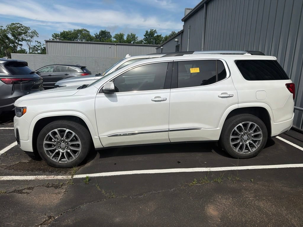 Used 2023 GMC Acadia Denali w/ Denali Technology Package AWD/4WD image 6