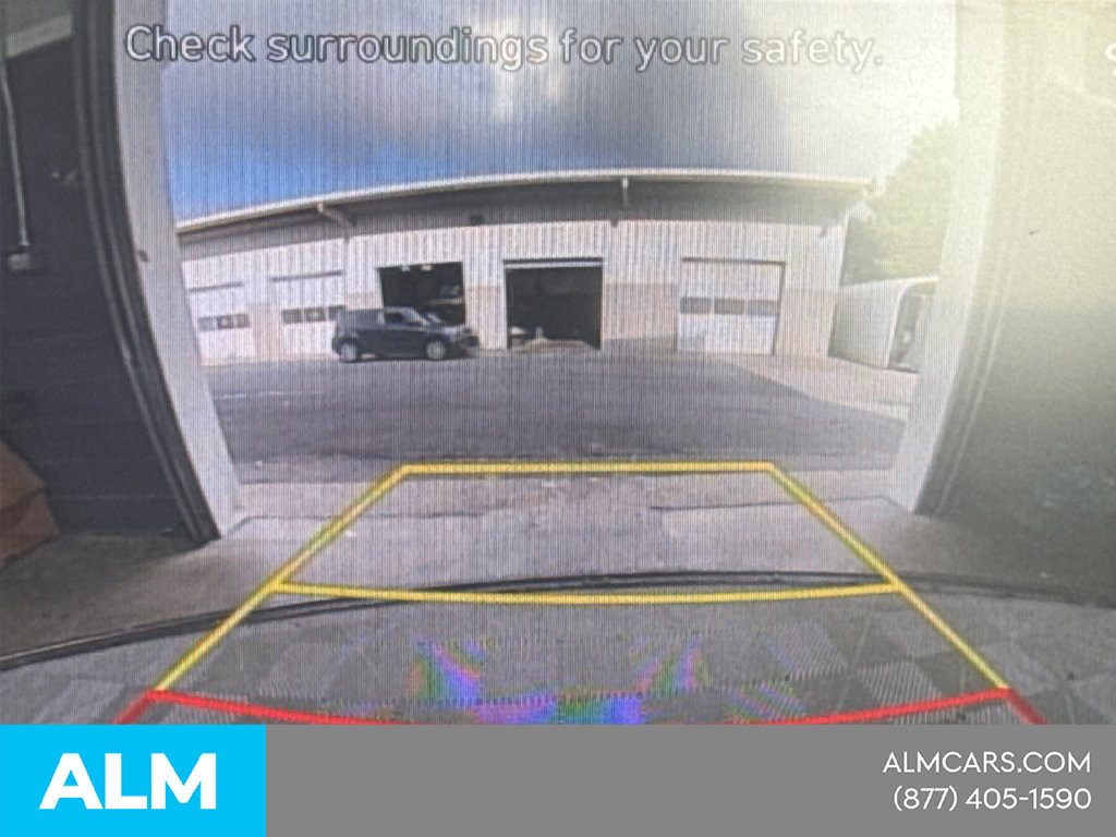Used 2025 Hyundai Elantra Sport FWD image 33