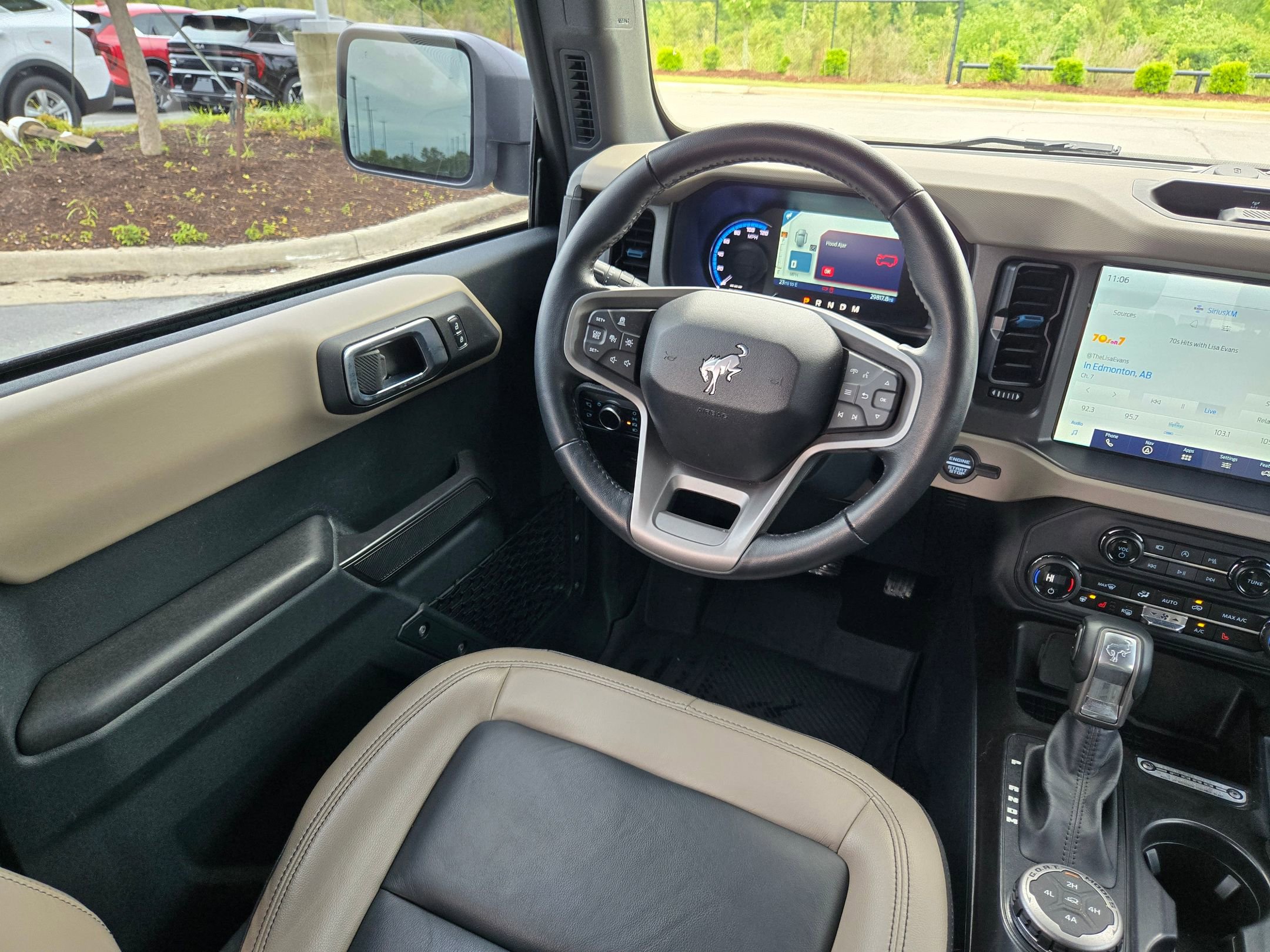 Used 2024 Ford Bronco Wildtrak AWD/4WD image 9