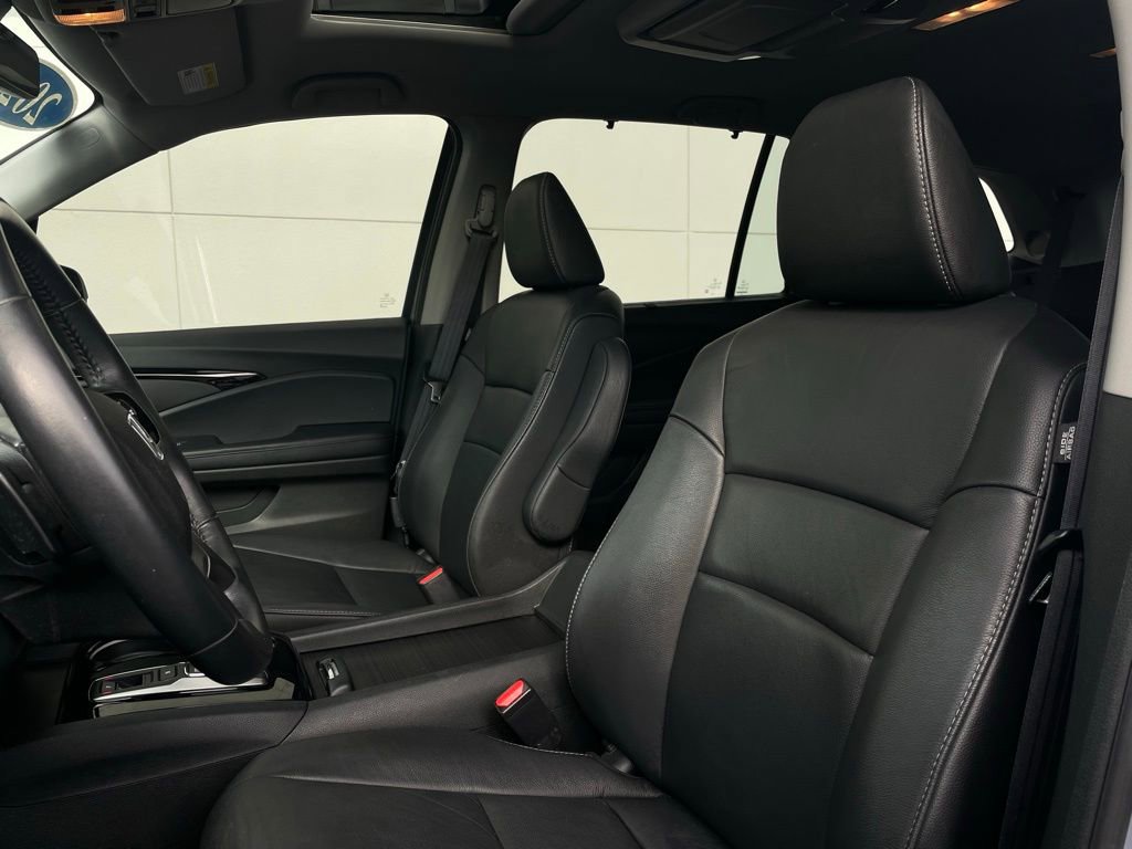 Certified 2022 Honda Pilot Touring image 25