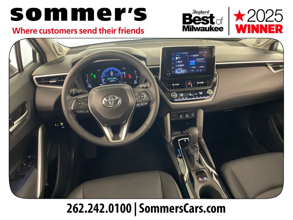 Used 2025 Toyota Corolla Cross XLE w/ Convenience Package image 12
