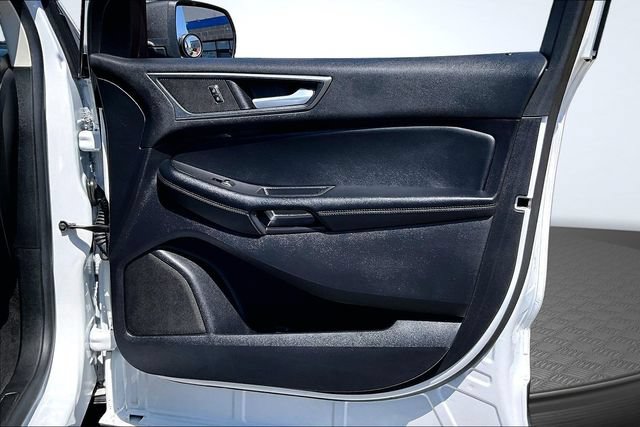 Used 2021 Ford Edge SE FWD image 25