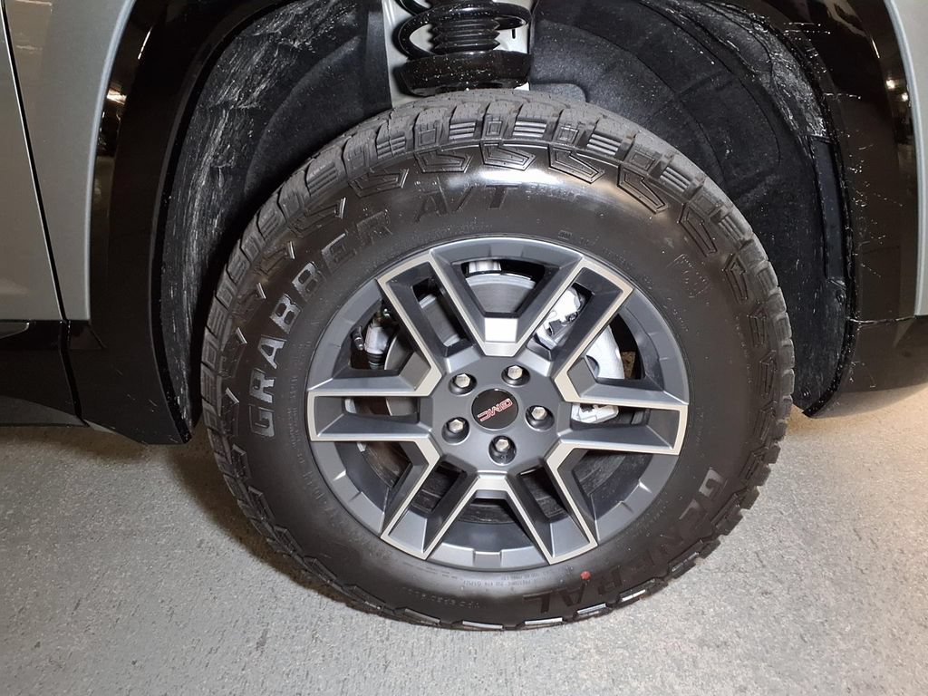 New 2026 GMC Terrain AT4 AWD/4WD image 5
