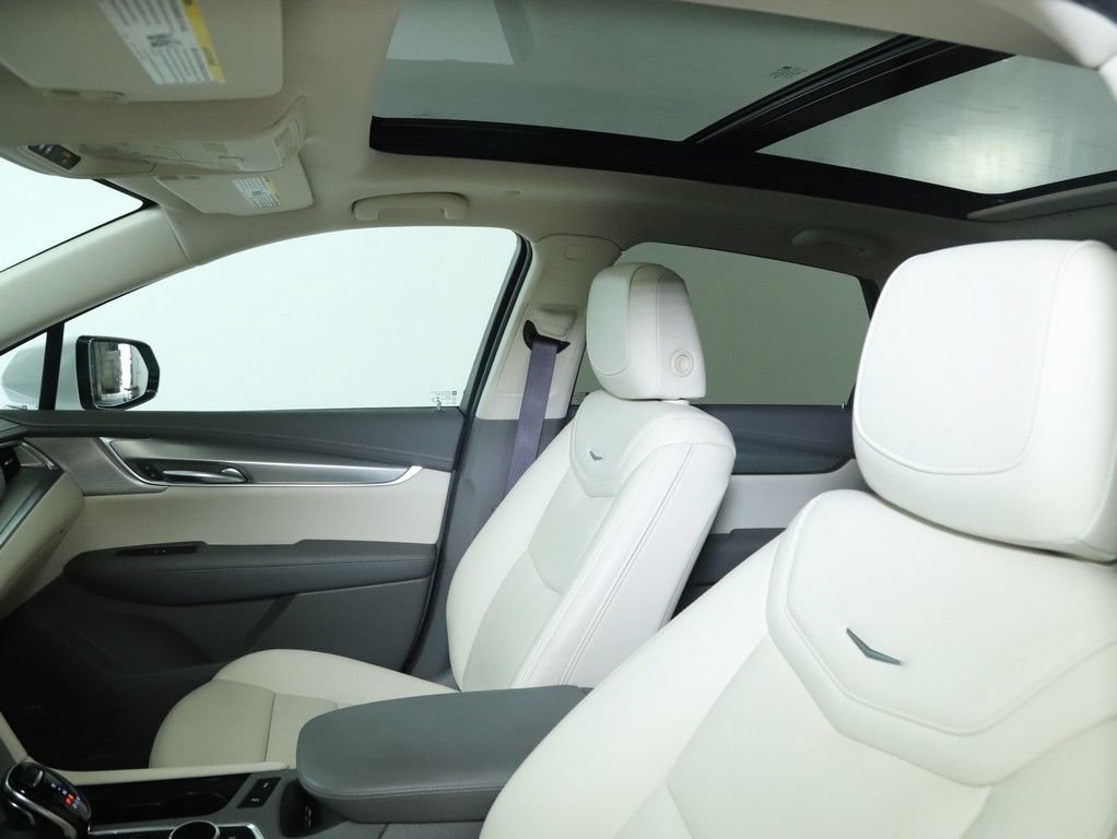 Used 2022 Cadillac XT5 Premium Luxury AWD/4WD image 22