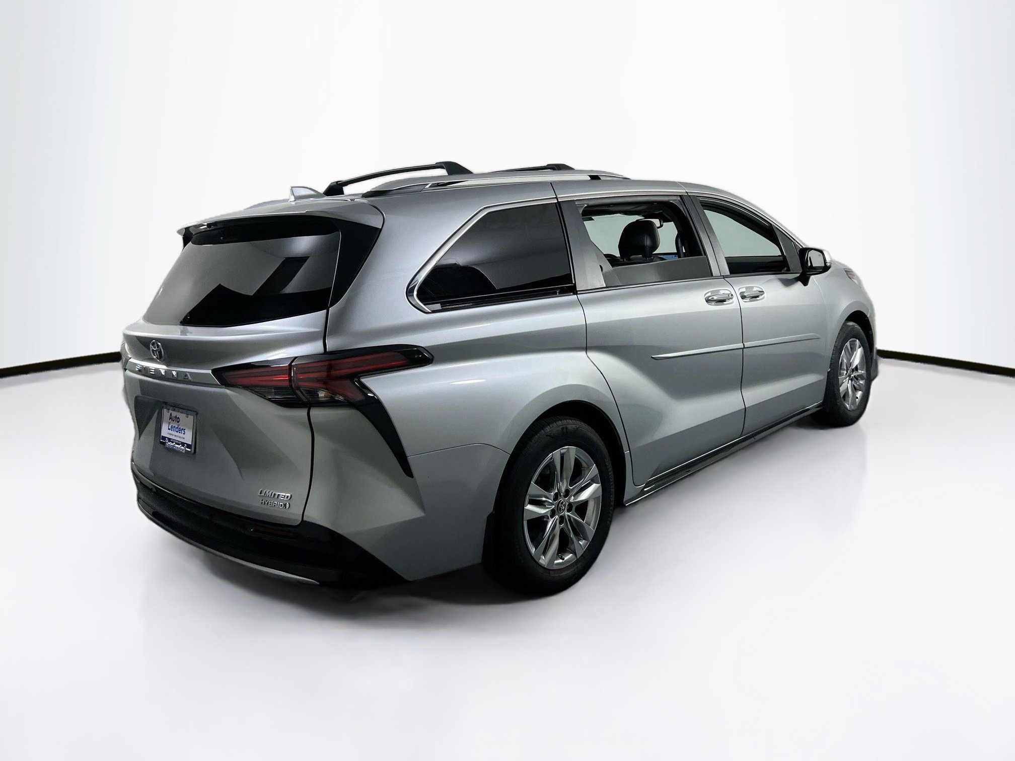 Used 2022 Toyota Sienna Limited AWD/4WD image 5
