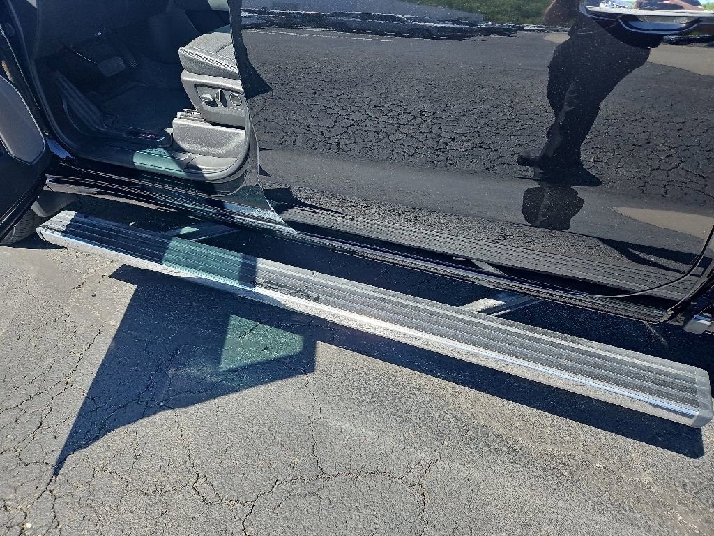 Used 2024 GMC Sierra 1500 Denali AWD/4WD image 16