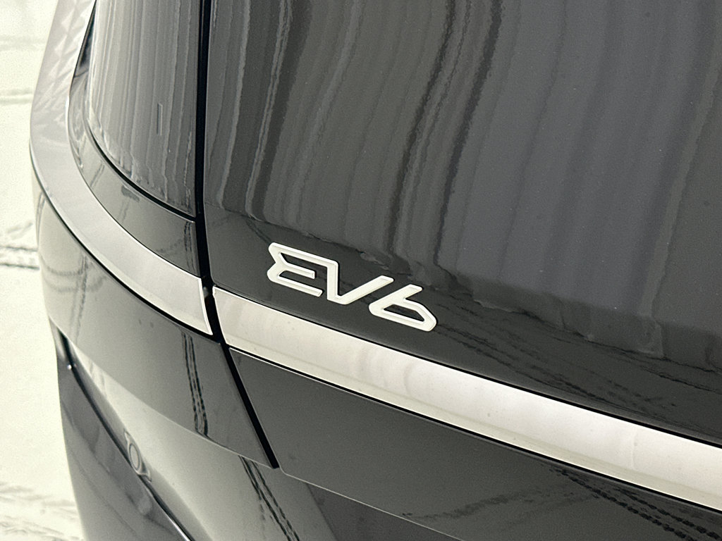 New 2025 Kia EV6 Wind image 40