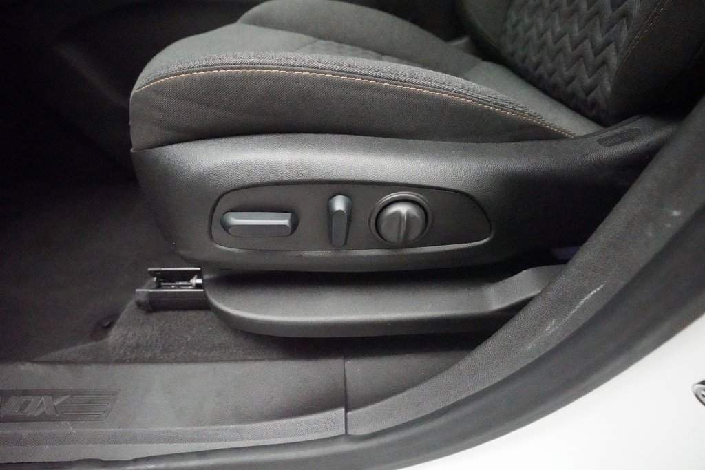 Used 2024 Chevrolet Equinox LT image 29