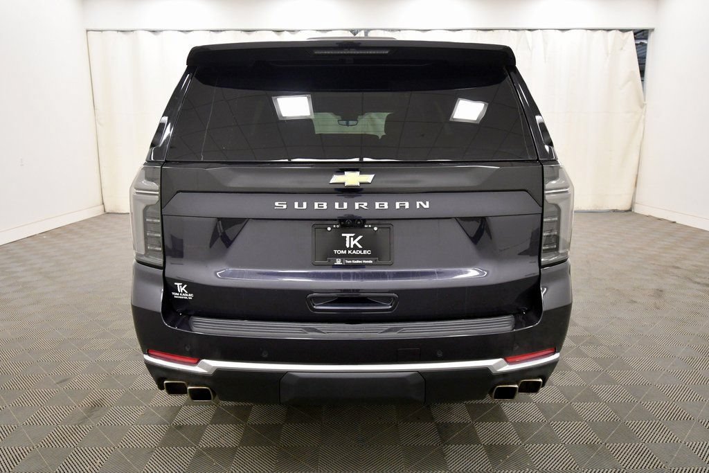 Used 2025 Chevrolet Suburban High Country w/ Sun And Tow Package AWD/4WD image 6