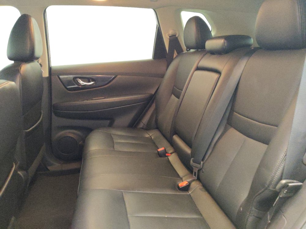 Used 2017 Nissan Rogue SL w/ SL HEV Premium Package FWD image 18