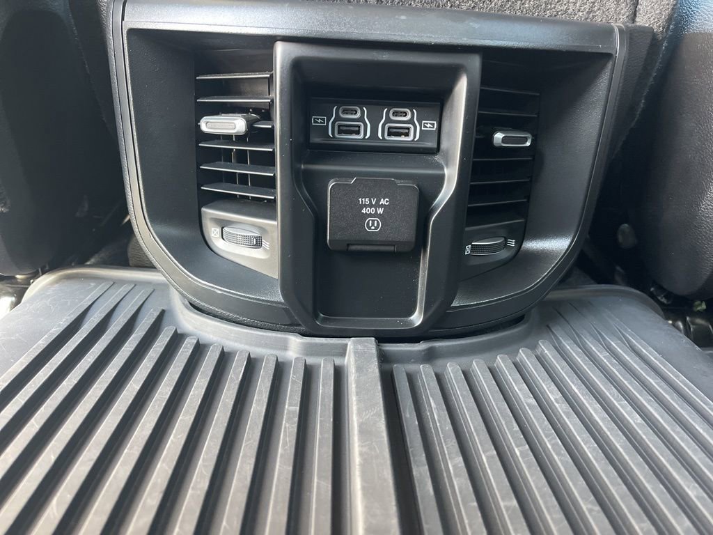 Used 2024 RAM 2500 Laramie image 15