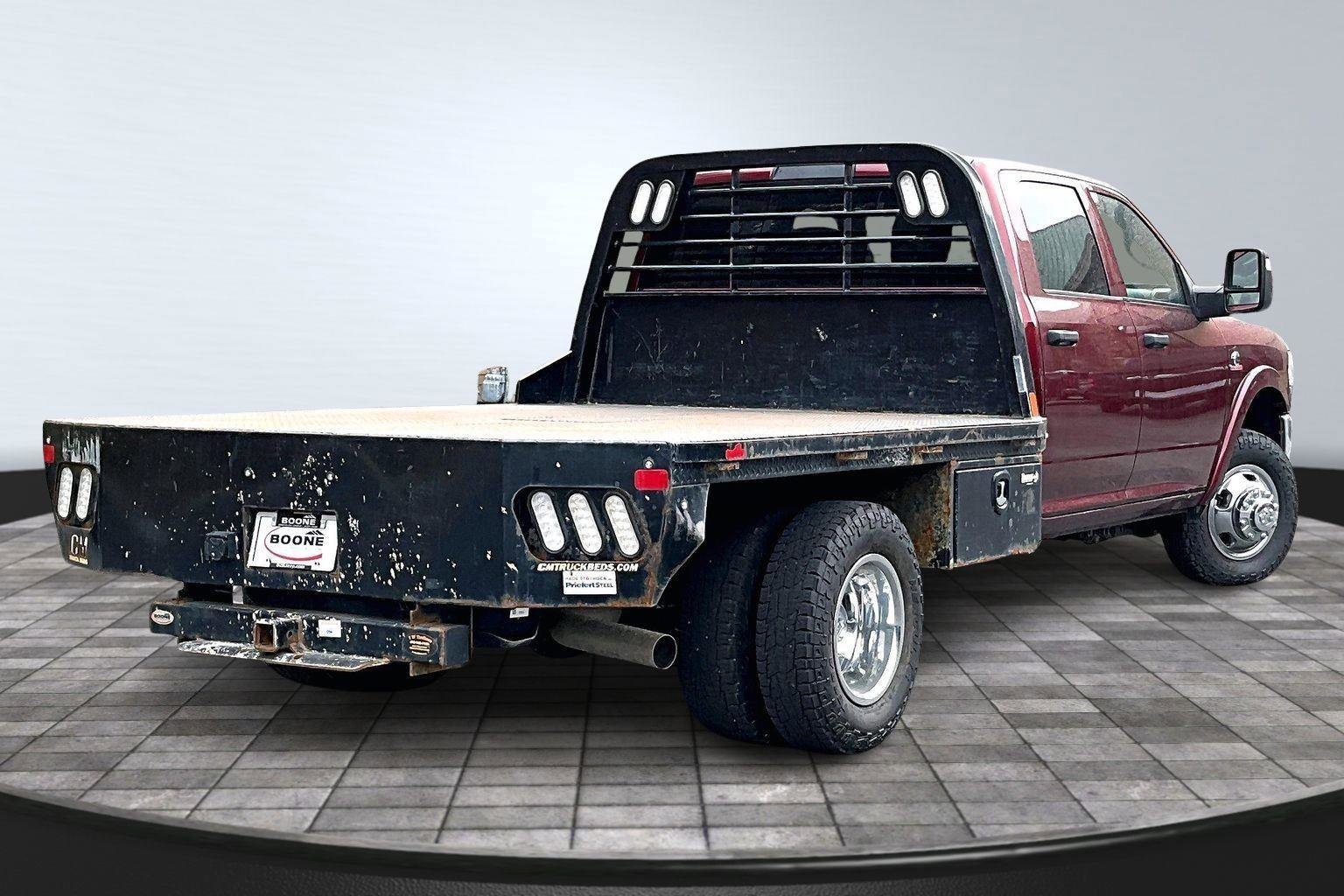 Used 2024 RAM 3500 Tradesman w/ Chrome Appearance Group image 13