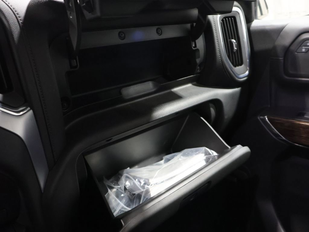 Used 2020 GMC Sierra 1500 Elevation image 31