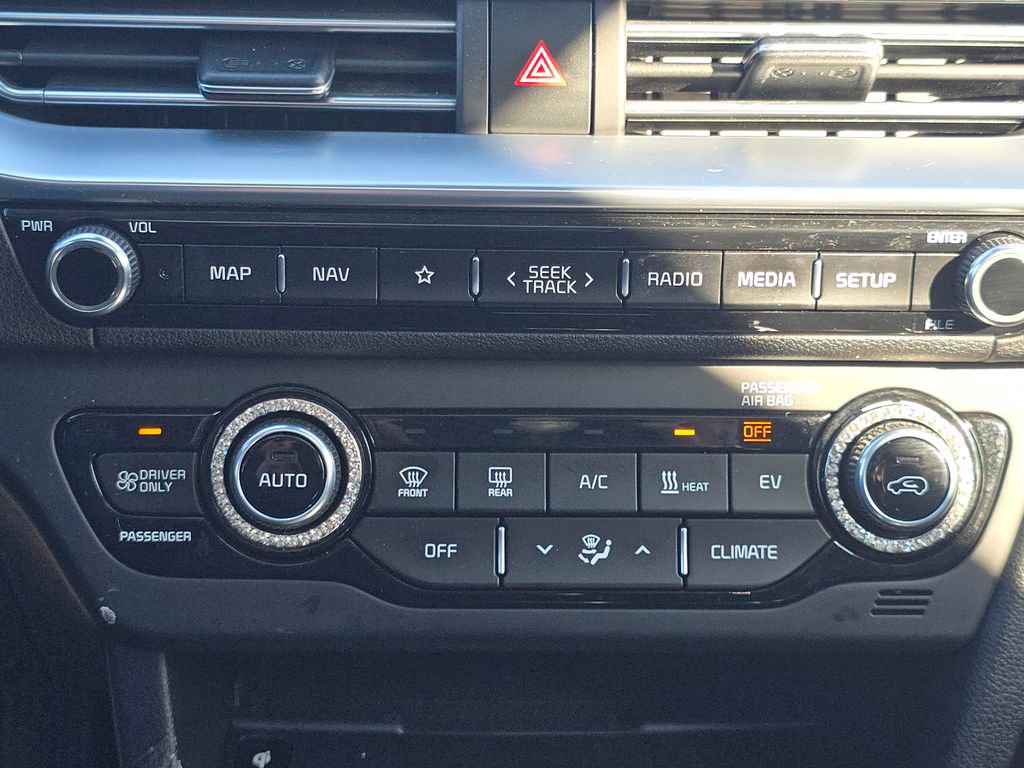 Used 2022 Kia Niro EX Premium image 31