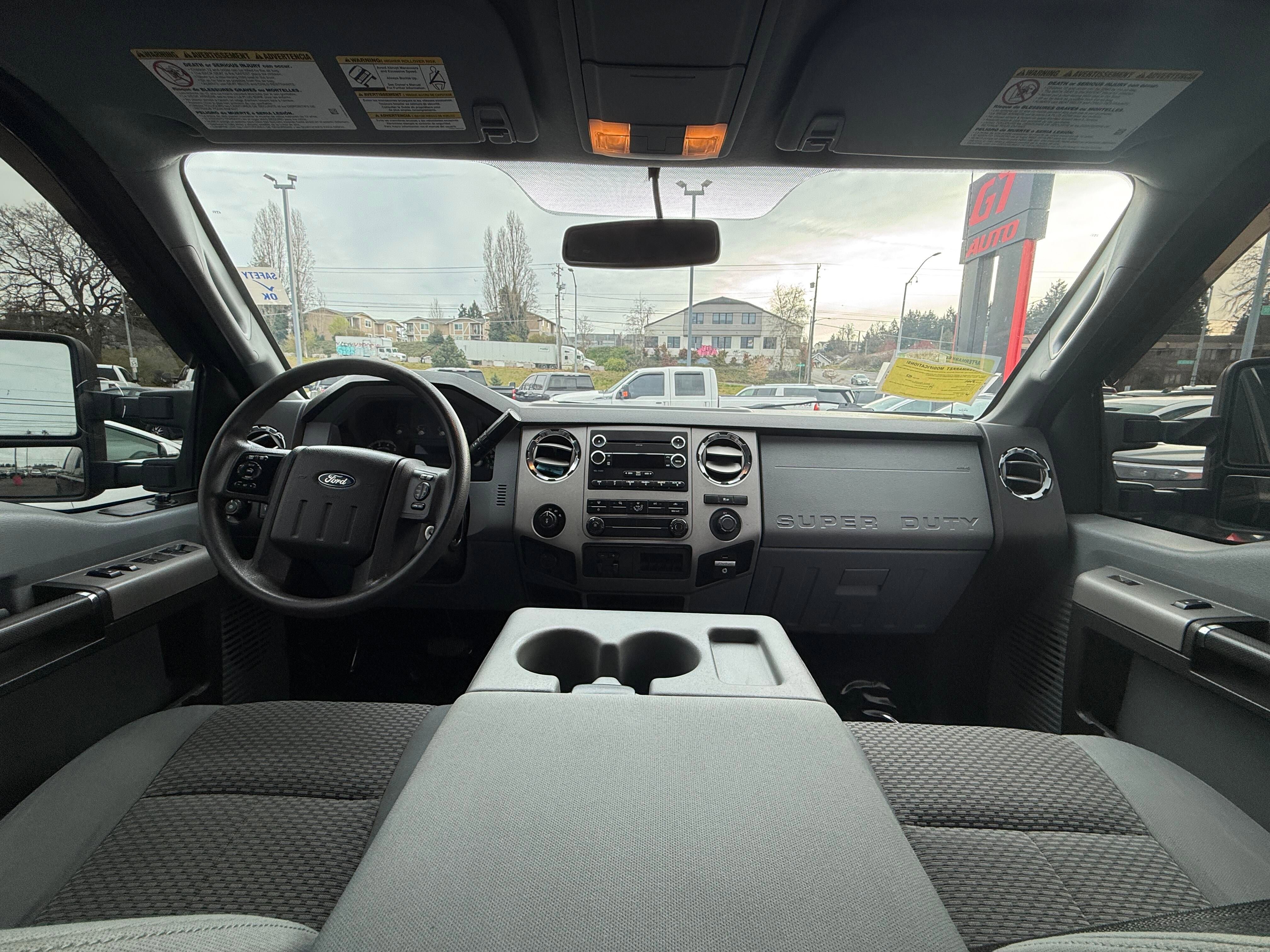 Used 2015 Ford F250 XLT w/ Camper Package image 13