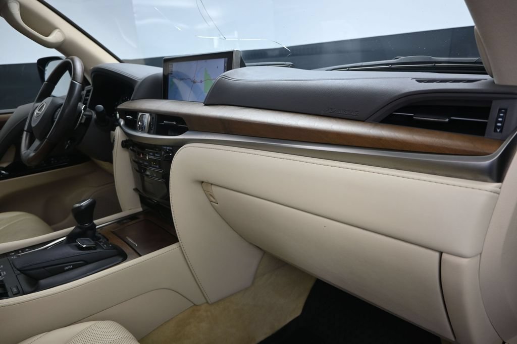 Certified 2021 Lexus LX 570 4WD w/ Luxury Package image 24